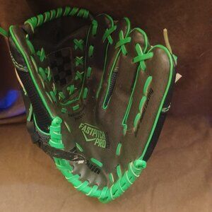 Franklin Youth Fast Pitch Pro Series Glove 22317 - 11" Softball Fielding